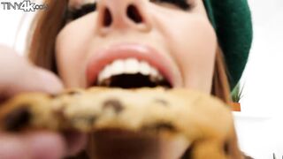 Vanna Bardot – Tiny4K – Eat My Cookie