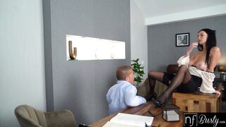 “Are you just going to watch, or cum?” Boss babe Simon Kitty commands – S18:E6